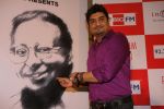 Neeraj Shridhar joins 92.7 BIG FM to celebrate legendary R D Burman at Infinity Mall, Andheri West, Mumbai (9).JPG
